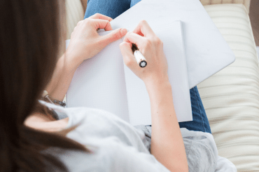 women in b2b retail writing tips
