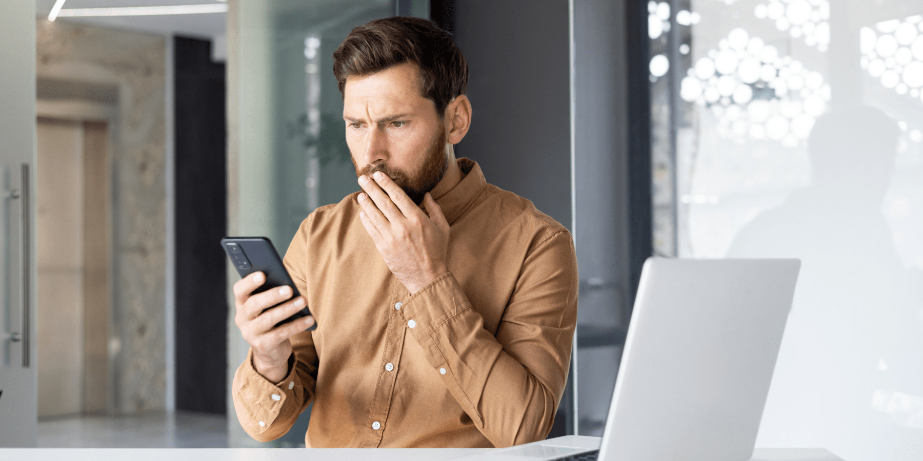 The Secret to Reducing WISMO Inquiries On Your Shopify Store Puzzled consumer asking "where is my order?"